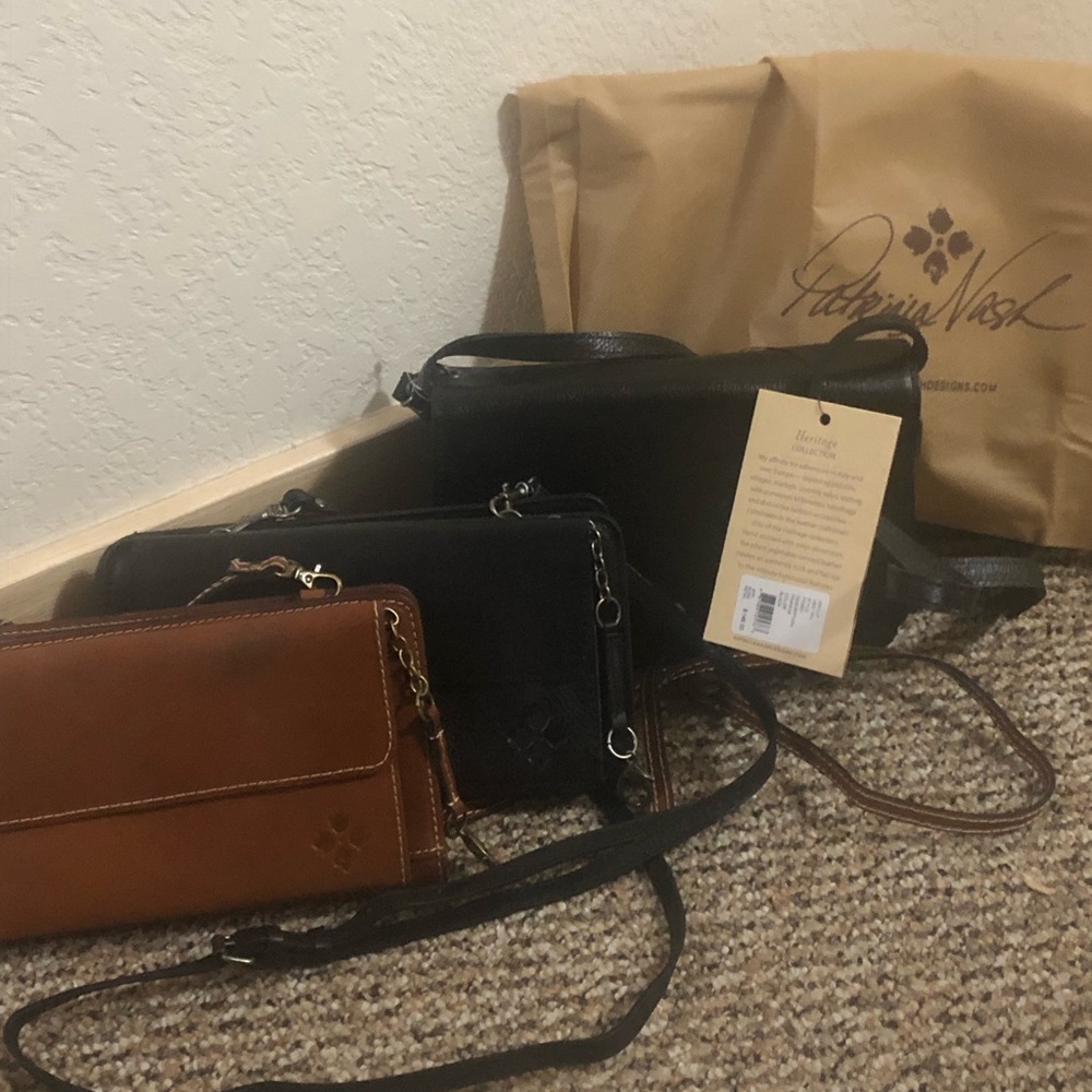 Crossbody Purse-Wallet bags by Patricia Nash